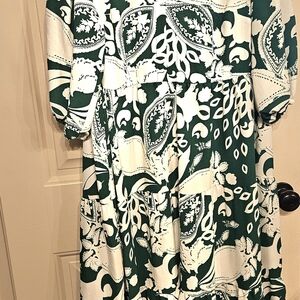 Vibrant Green and White Midi To Maxi Dress NWOT